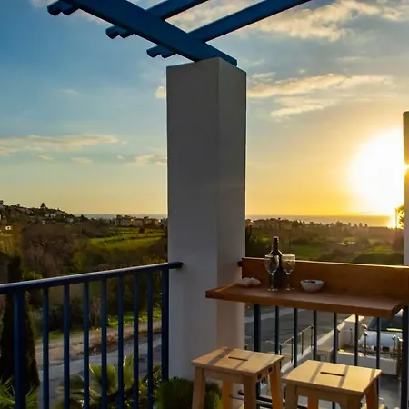 Ron's Pergola شقة *