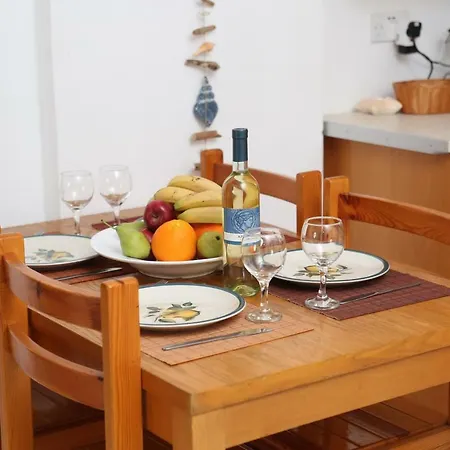 Ron's Pergola * Paphos